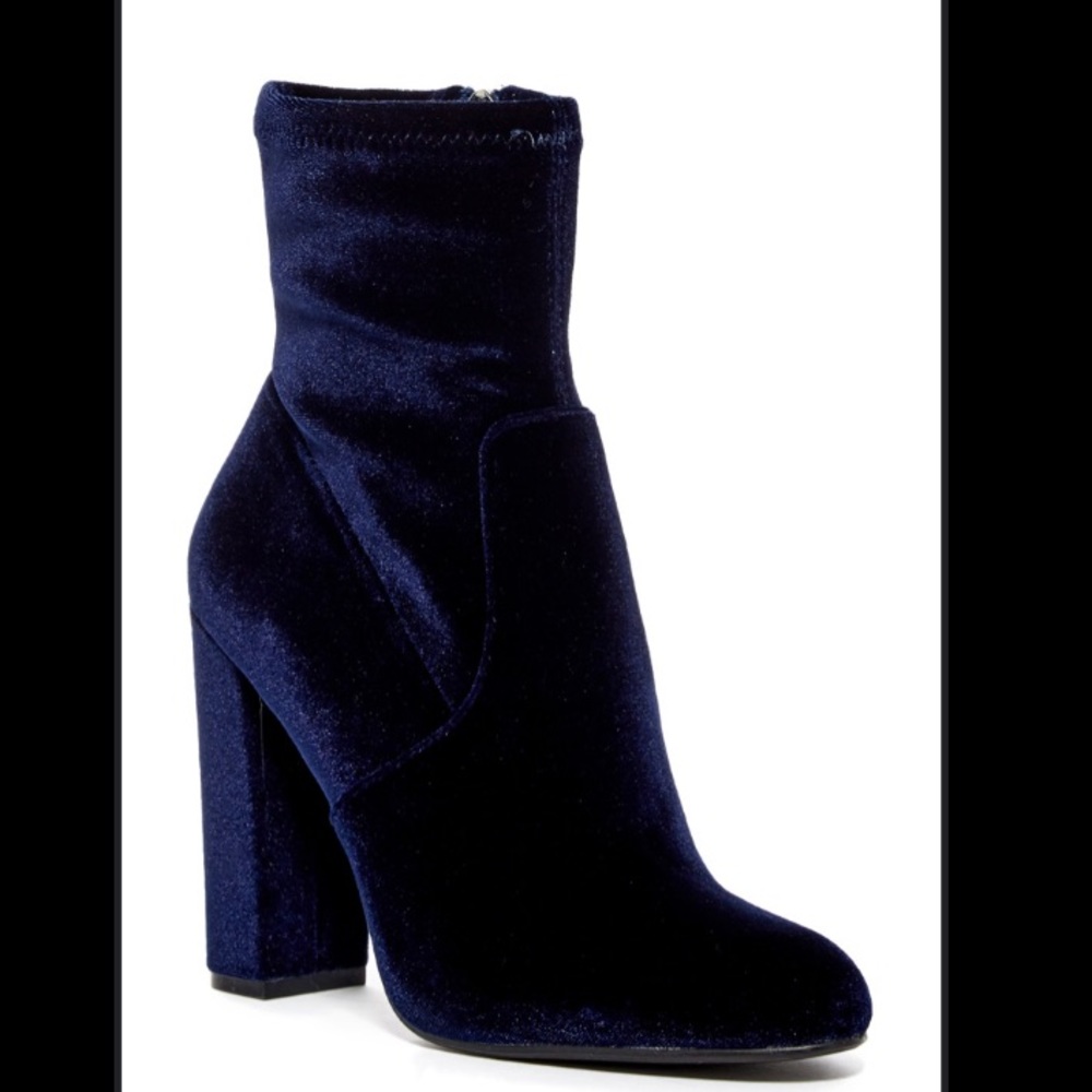 Velvet blue Steve Madden booties